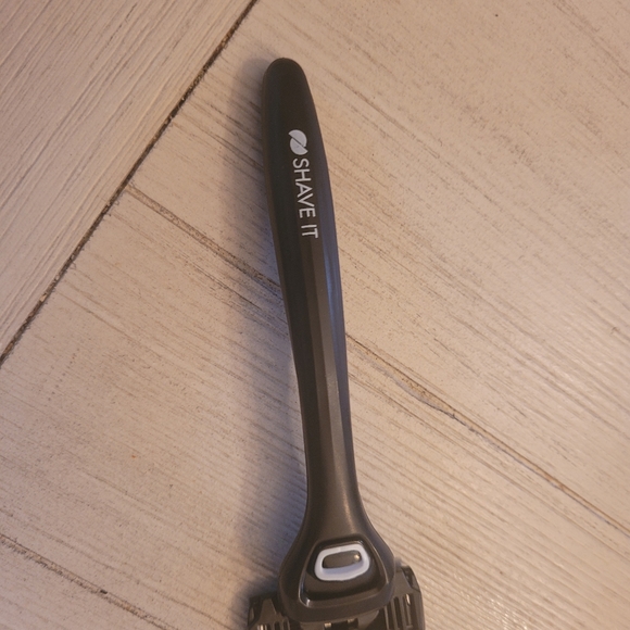 Mens Disposable Razors New x5 plus 40 blades - Picture 3 of 4